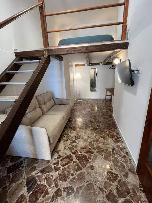 Casa Vacanze Piazza San Pietro 巴里 外观 照片