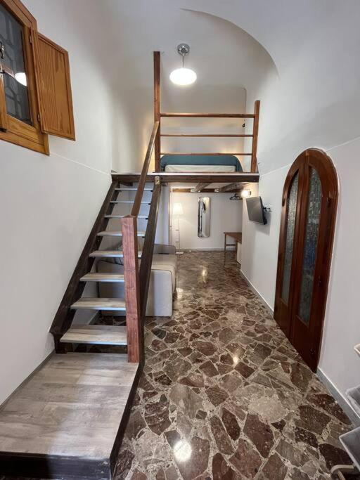 Casa Vacanze Piazza San Pietro 巴里 外观 照片